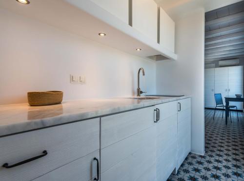 Milia Gi Suites in Milos Island