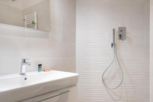 Residence delle Erbe by Studio Vita - image 2