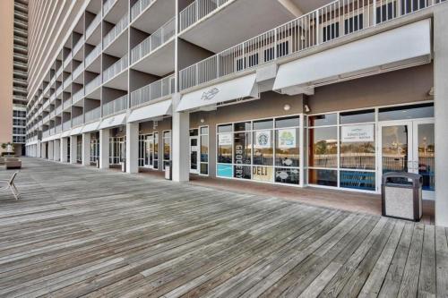 The Laketown Wharf II - image 6