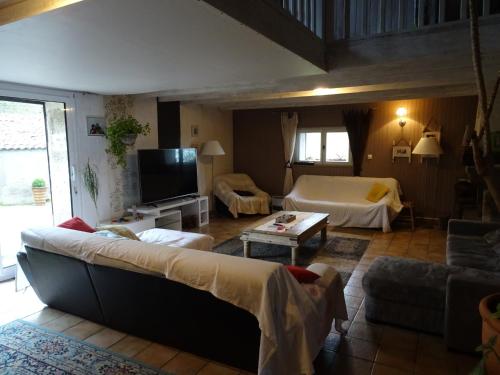 Maison de campagne calme et tranquilité et assurée gîte à louer Loublande