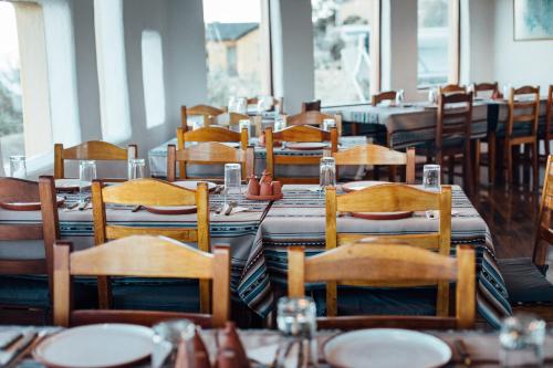 Restaurant, Ecolodge La Estancia in Isla del Sol