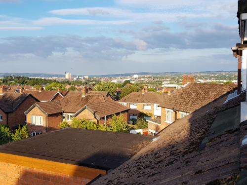 CEAD MILE FAILTE WEST BELFAST in ฟอลส์ พาร์ก