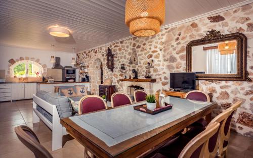 Ionian Villas - image 7