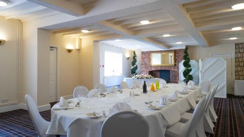 Holt Lodge Hotel - main image