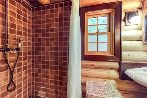 Fisherman's Cabin - image 7