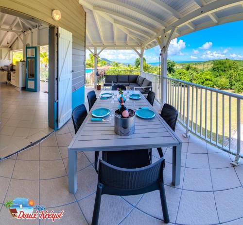 Villa "Doucè Kréyol" (Villa "Douce Kreyol") in Le Robert