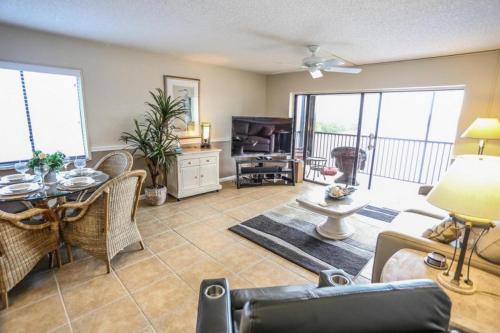 Windward Point 608 - image 8