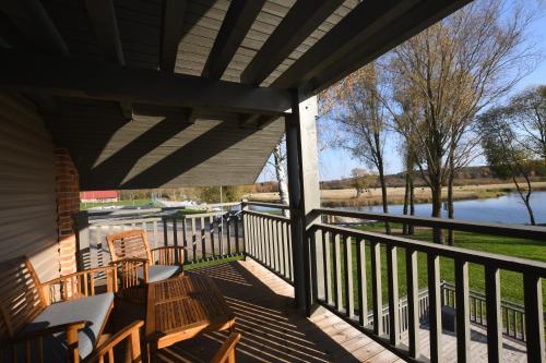 balkong/terrass, Riverside Villa in Haaslava
