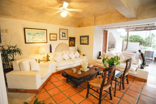 Hotel Suites Ixtapa Plaza in Ixtapa Vízpart