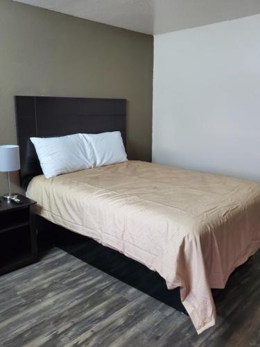 Travel Inn - image 9