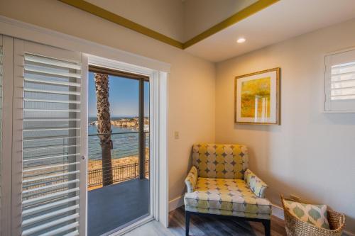 The Inn at the Cove
