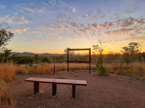 Mt Larcom Tourist Park Mount Larcom