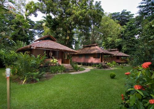 ทางเข้า, Walindi Plantation Resort near สนามบินฮอสกิ้น