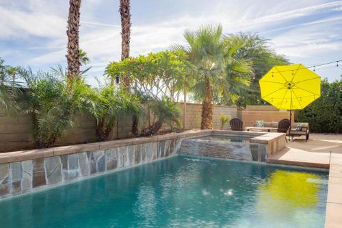 New Listing! Contemporary Villa with Pool & Hot Tub home - image 4