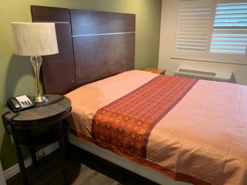 desert inn motel