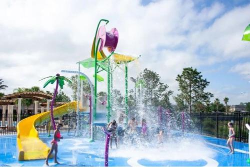 Disney Home - image 8
