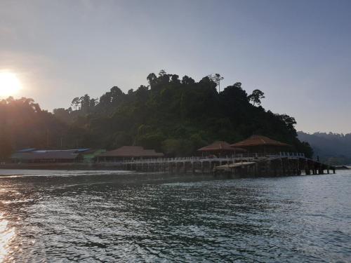 阿拉丁旅館 (Aladdin guesthouse) in 通賽灣