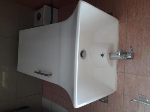 ห้องน้ำ, Newlands East Home With A Beautiful View in อัมห์ลังการ็อค