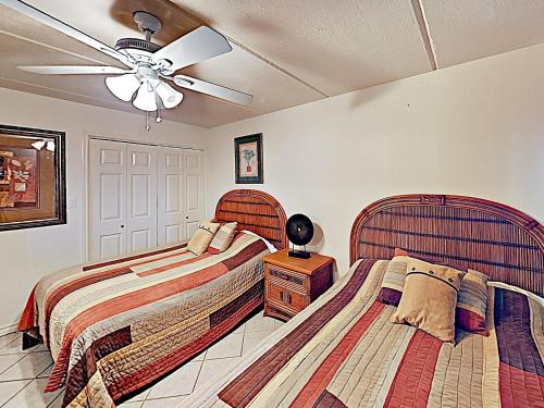 New Listing! Enchanting Corner Unit with Gym & Pools condo - image 7