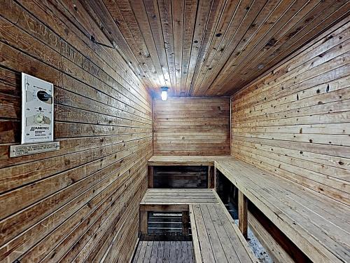 New Listing! Enchanting Corner Unit with Gym & Pools condo - image 9