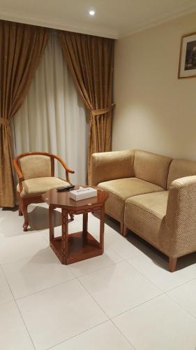 Al Muntazah Plaza Hotel - image 3