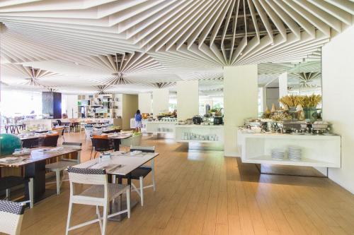 อาหารและเครื่องดื่ม