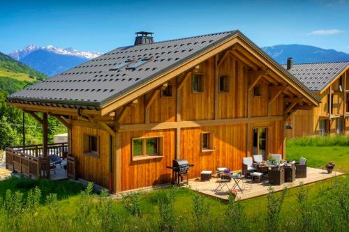 Chalet Pajules - OVO Network
