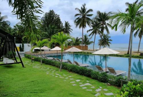 . Tungtong Beach Villas