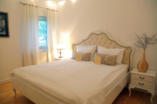 2 sofa beds