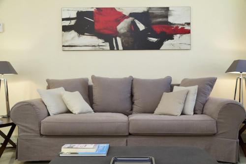 Crispi Luxury Apartments - My Extra Home - image 5