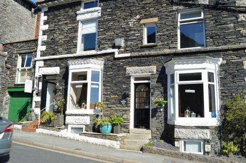 Exterior view, All Seasons Rest in Windermere