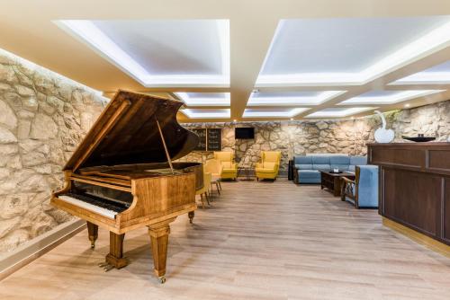 Amstel Hattyú Panzió -Érintésmentes bejelentkezés - Chambre d'hôtes - Győr