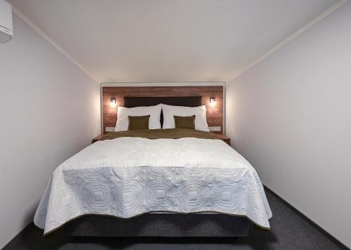 Hotel Prague Star – Prague, NY