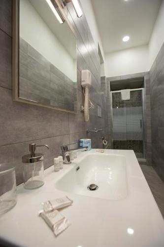 La Corte dei Borboni by Dimorra - image 3