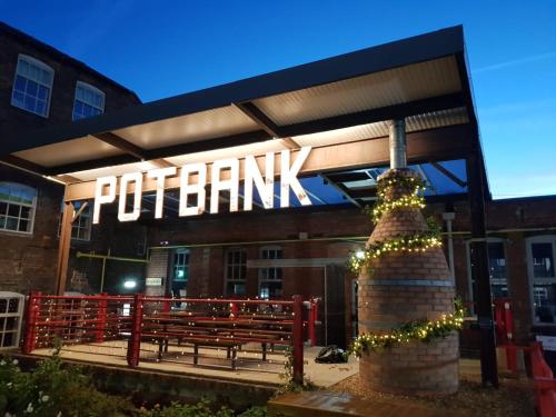 ทัศนียภาพภายนอกโรงแรม, Potbank in สโต๊ค ออน เทรนท์