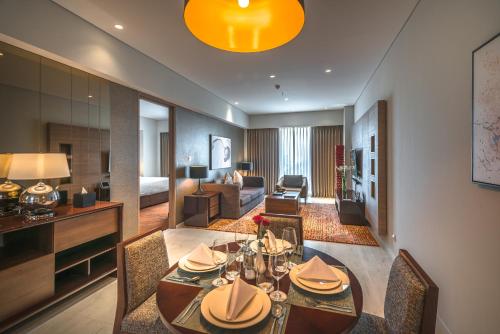 One Bedroom Premier image 10