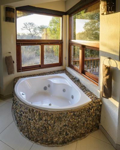 Létesítmények, Leopard's Lair Bush Lodge in Hoedspruit