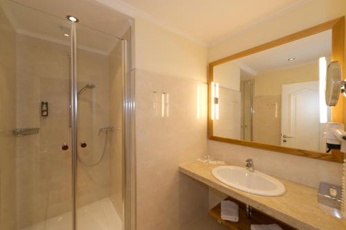 Double Room with Lake View