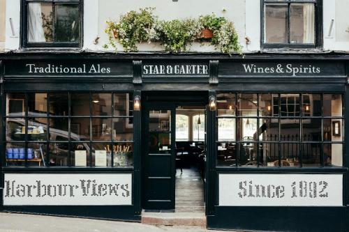 Star & Garter 1