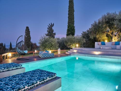 Villa Castelletto heated pool jacuzzi