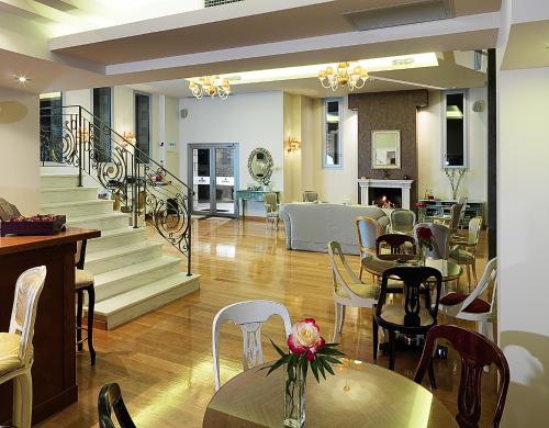 로비, Hondos Classic Hotel & Spa in 네스타니
