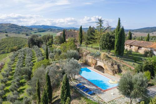  Casale del Bosco by VacaVilla in Casole dʼElsa