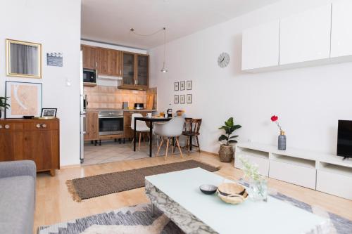  Stay in style Apartment - AC near transp./museums/cafes in Budapest