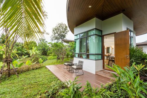 Facilities, Na Tree Tara Riverside Resort Amphawa Damnoensaduak in Samut Songkhram