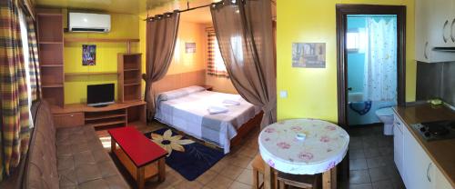 Double or Twin Room with Private Bathroom