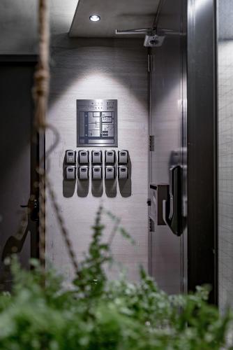 로프트 인 - 출입구