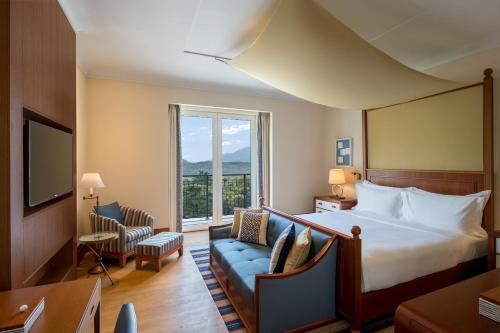 229070607 Regent Porto Montenegro