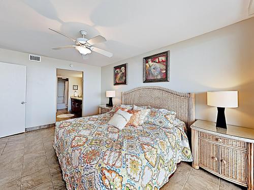 New Listing! Wave-Front Wonder with Pool & Sauna condo - image 8