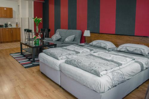 Sofia Central Hotel Apartments - image 10