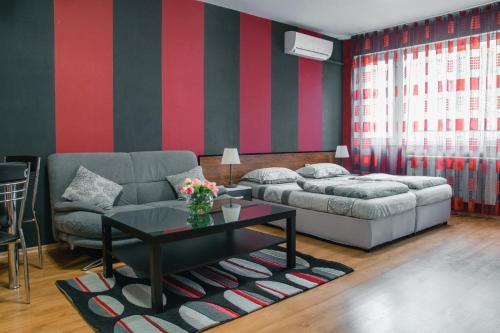 Sofia Central Hotel Apartments - image 2